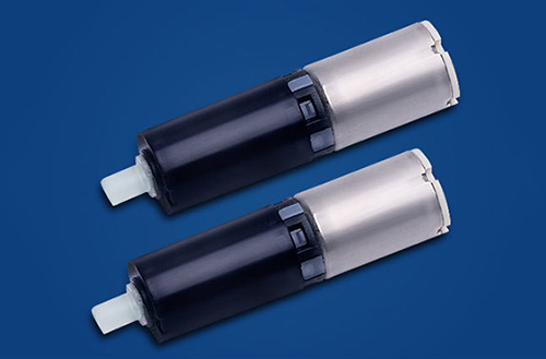 Vibration Absorbing Measures of Rotor Core of Motor